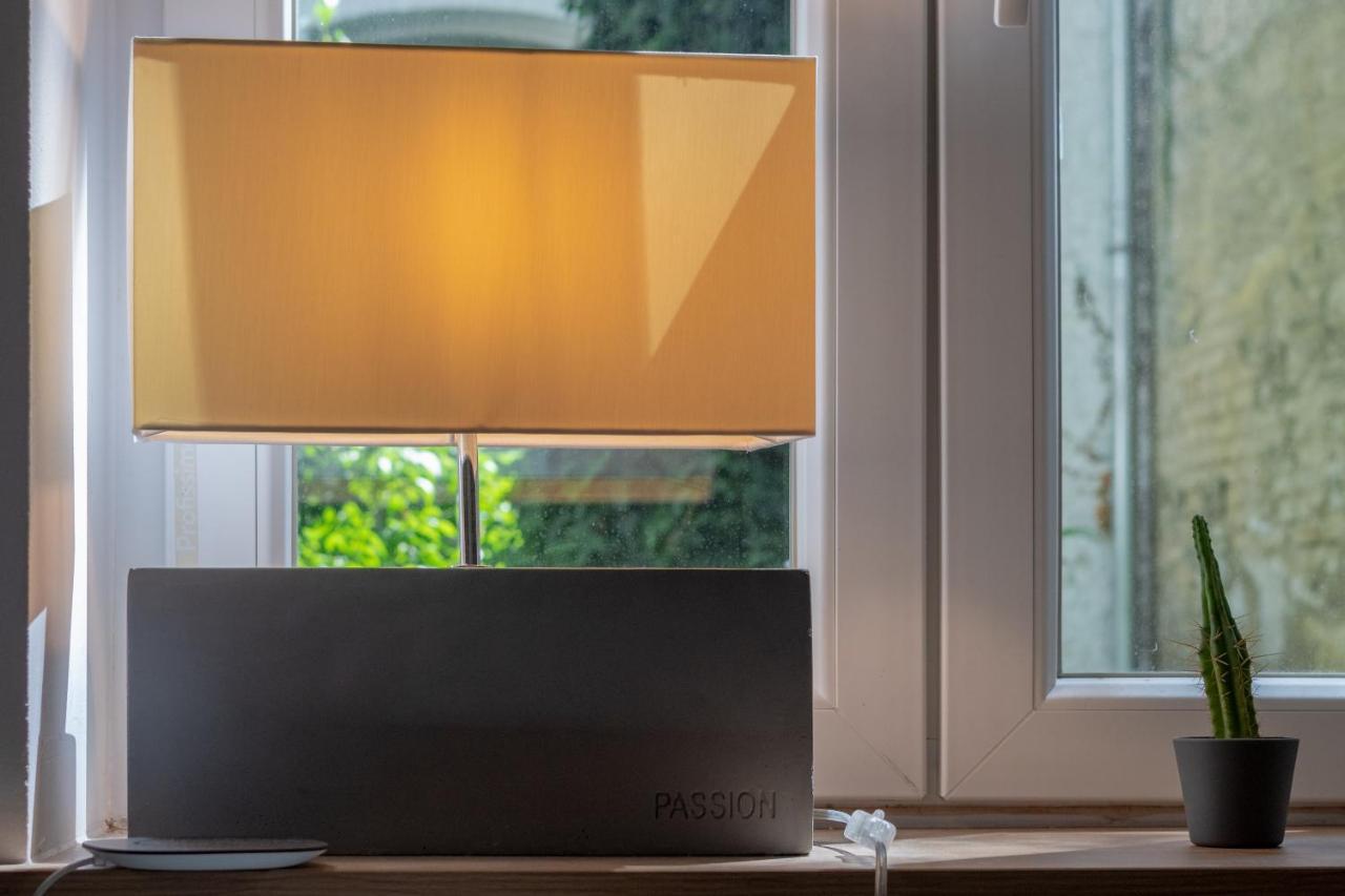 Homebydoni - Kueche I Terrasse I 500 Mbits Wifi I Design Loft Nahe Rmcc & Staatstheater Wiesbaden Ngoại thất bức ảnh